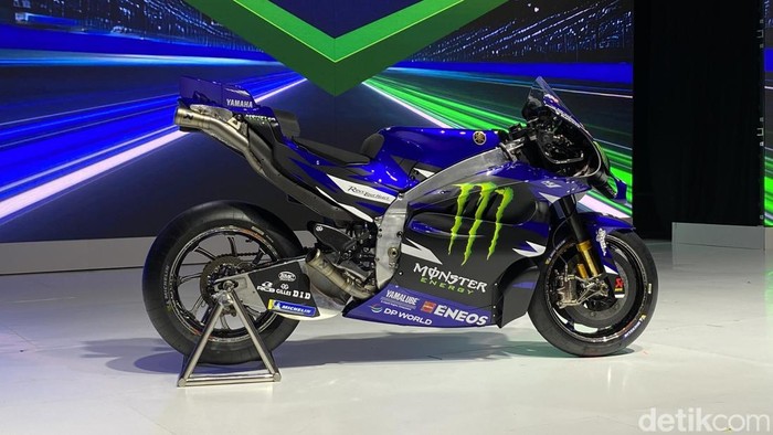 Yamaha, Bos Yamaha Sebut M1 Pakai Mesin V4 Jadi Lebih Kencang tapi...
