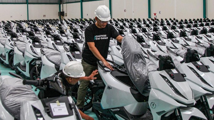 Penjualan Motor Listrik 2025 Turun? Alva Klaim Justru Sebaliknya