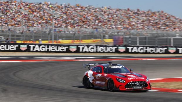 Bukan Mobil Sembarangan, Ini Mercedes-AMG Pengawal Formula 1 2026