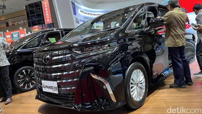 Toyota,  Toyota Alphard, Toyota Alphard, Toyota Jual Alphard Hybrid versi Murah, Harga Rp 1,388 Miliar