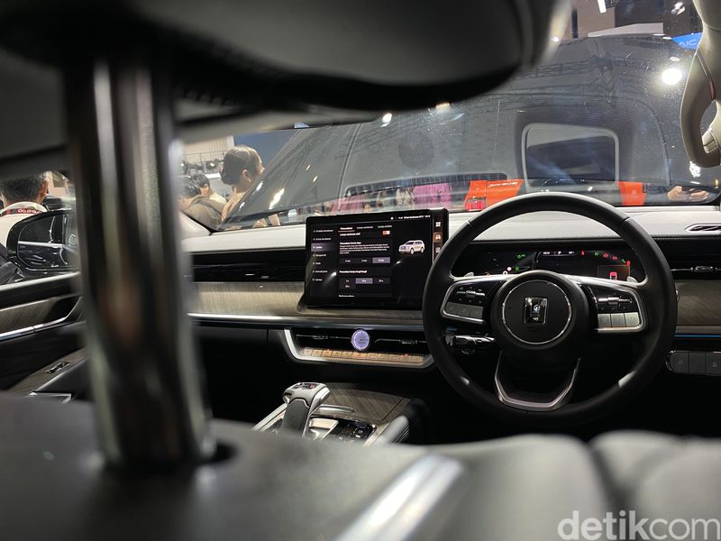 GWM Tank 500 Diesel Meluncur, Harga Mepet Pajero Sport-Fortuner