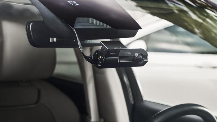 Pasang Dashcam Bikin Aki Tekor?