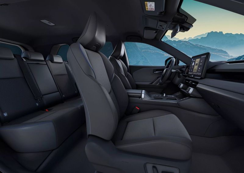 Suzuki Across PHEV Meluncur, Pakai Basis Toyota RAV4