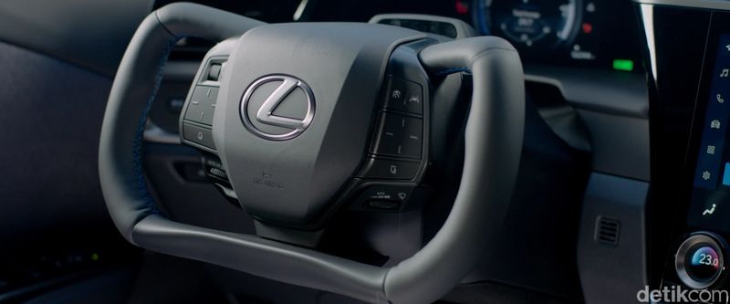 Setelah Gagang Pintu, Setir Model Yoke Juga Bakal Dilarang di China