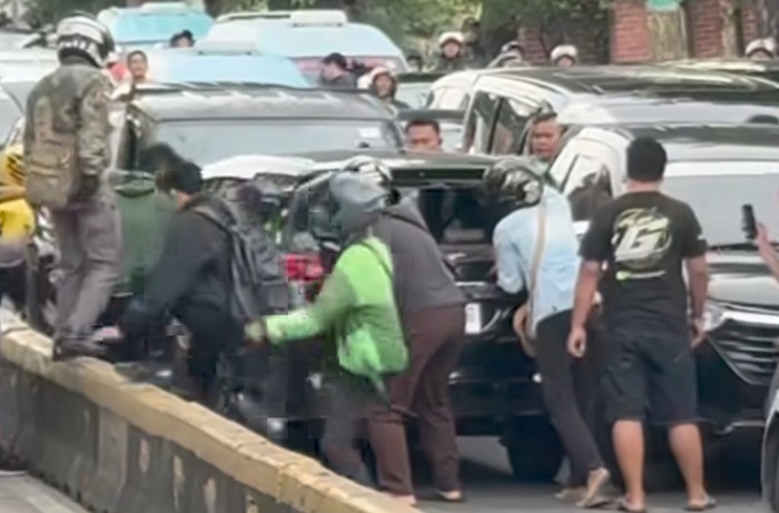Viral Calya Diamuk Massa, Kenapa Makin Banyak yang Berani Lawan Arah?