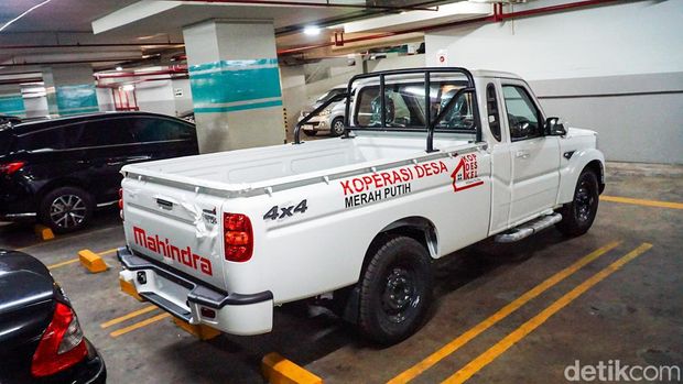 Suzuki Carry, Suzuki , Pick Up Carry Tak Jadi Mobil Kopdes Merah Putih, Suzuki Bilang Begini
