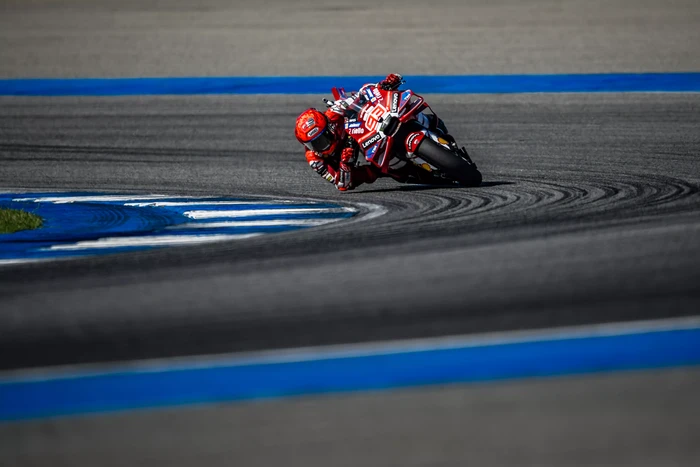 Marquez, Bos Michelin Ungkap Penyebab Ban Motor Marquez Bocor, Dialami Martin Juga