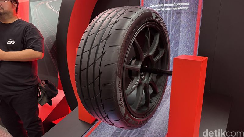 Legenda Formula 1 Jadi 'Chef' di Balik Performa Ban Mobil Bridgestone