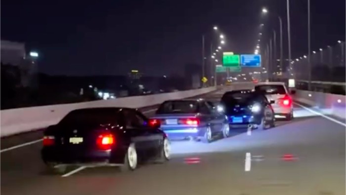 Permintaan Maaf Pemobil yang Konvoi Zig-zag di Tol Becakayu