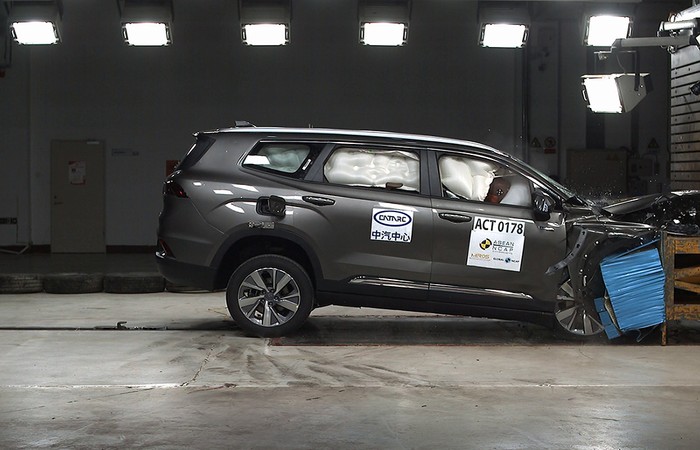 Fitur Safety Penting Disunat, Status Bintang 5 Uji Tabrak Mobil Ini Dicabut