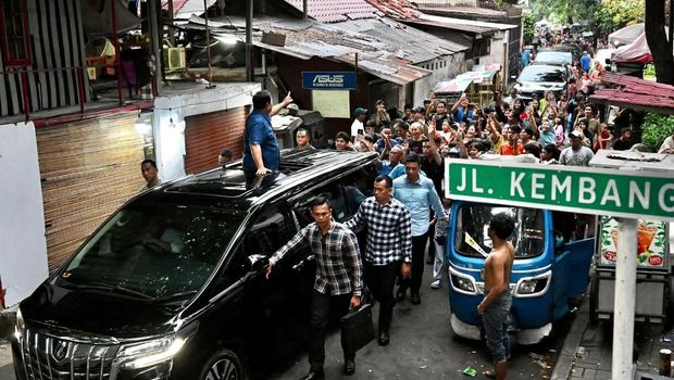 Prabowo, Ini Mobil 'Biasa' yang Dipakai Blusukan Prabowo di Senen