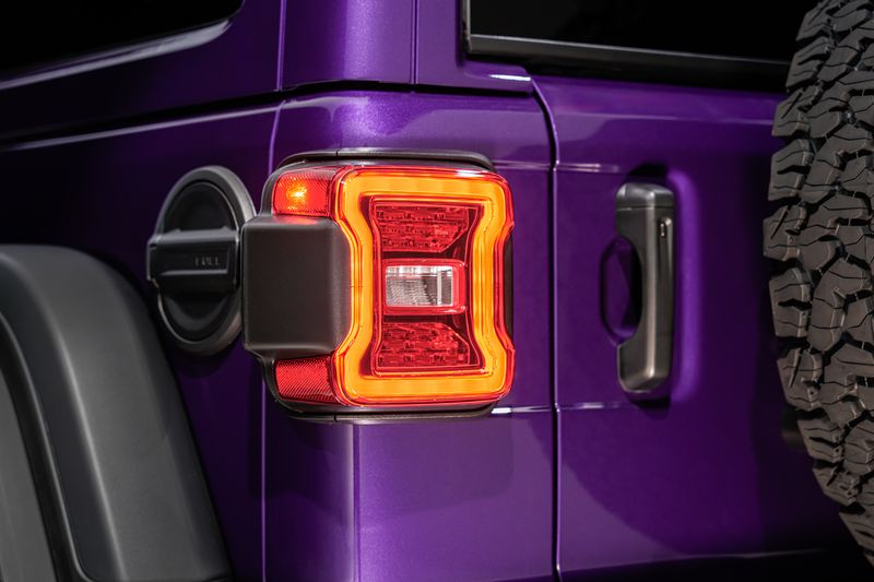 Gagah tapi Imut! Jeep Indonesia Hadirkan Wrangler Warna Ungu