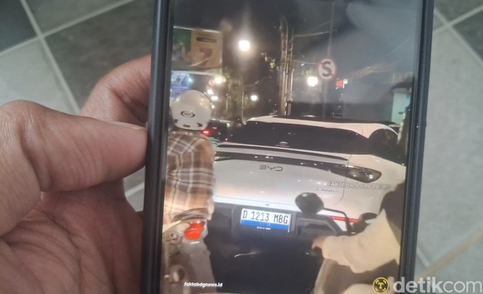 Pajak Rp 0, Segini Harga Mobil Milik Pria yang Joget Cuan MBG
