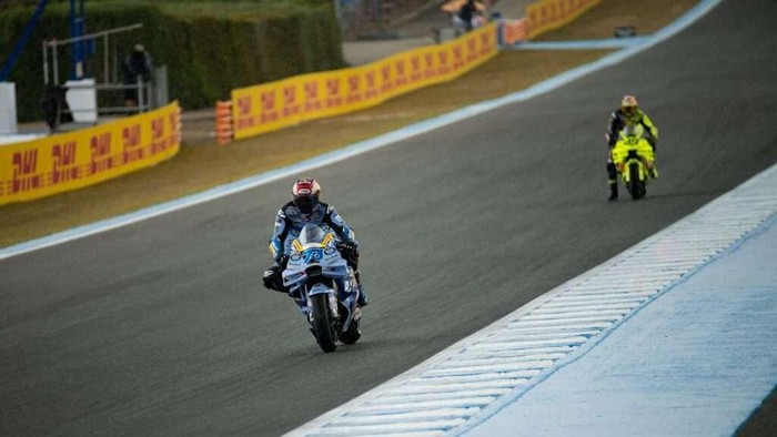 MotoGP, Marc Marquez, Alex Marquez, Marquez, Hasil MotoGP Spanyol 2026: Marc Jatuh, Alex Marquez Juaranya!