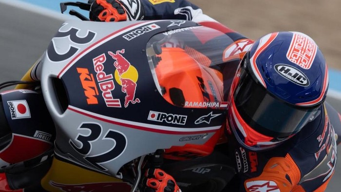 Kata Pebalap Muda RI usai Bikin Lagu Indonesia Raya Berkumandang di Jerez