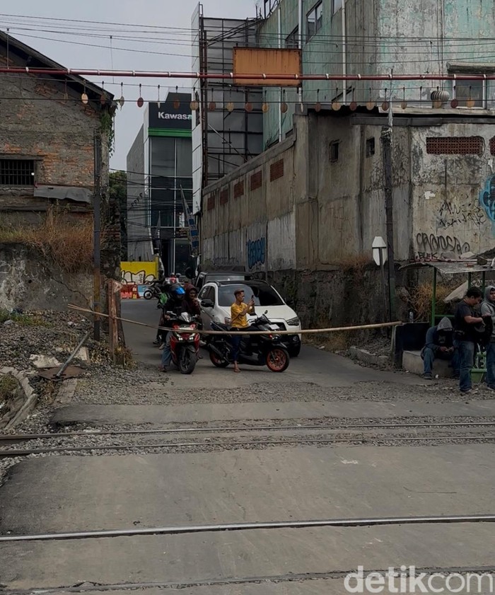 Belajar dari Kecelakaan di Bekasi, Harusnya Tak Ada Lagi Perlintasan Sebidang