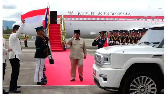 Prabowo, Prabowo Dijemput Maung saat Tiba di Filipina