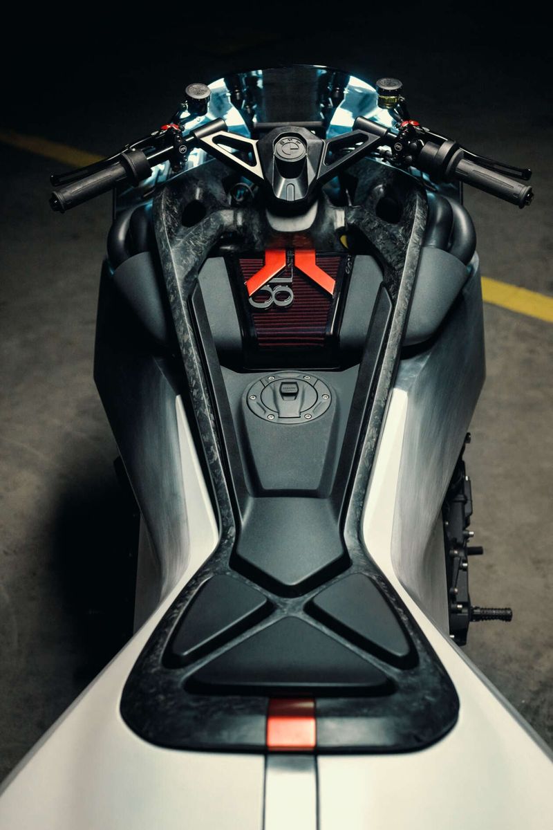 BMW Motorrad Vision K18 Concept Diperkenalkan, Terinspirasi Pesawat Terbang