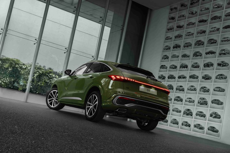 Kaum Mendang-mending Minggir! Audi Kenalkan New Audi Q5 Sportback