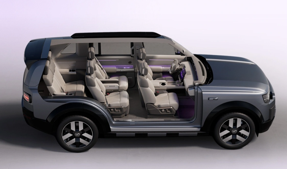 SEAT, Freelander 8 reveals six-seat cabin with zero-gravity seats and 46.3-inch screen before launch