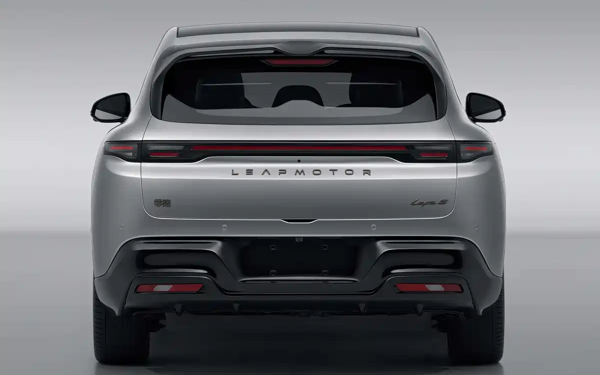 New Leapmotor Lafa 5 variant features increased power revealed in regulatory filings