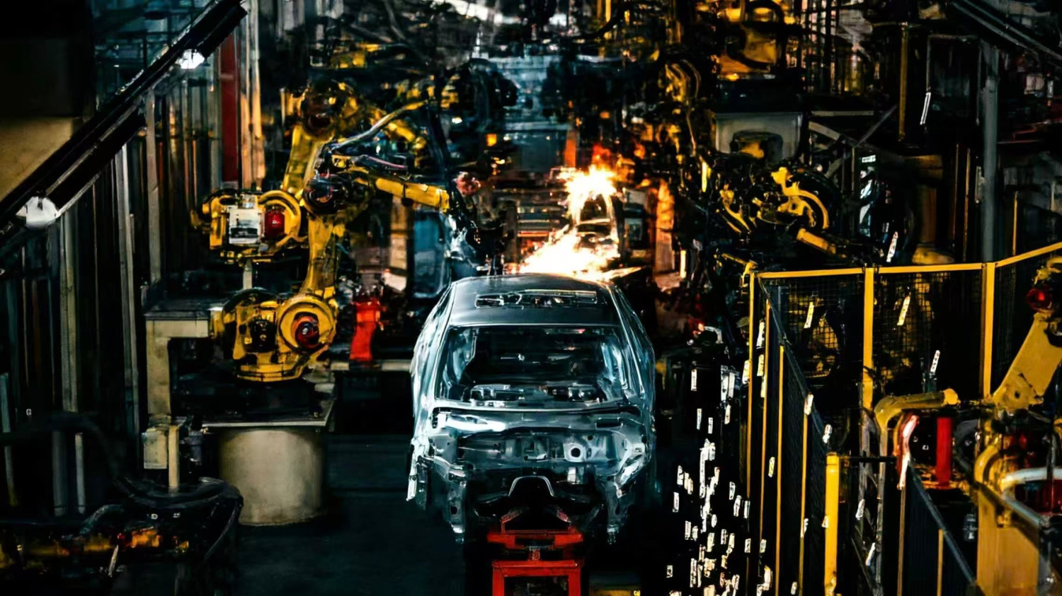 BYD, Chery, GWM, BYD, Chery & GWM battle for Nissan-Mercedes Mexico’s 230,000‑unit plant