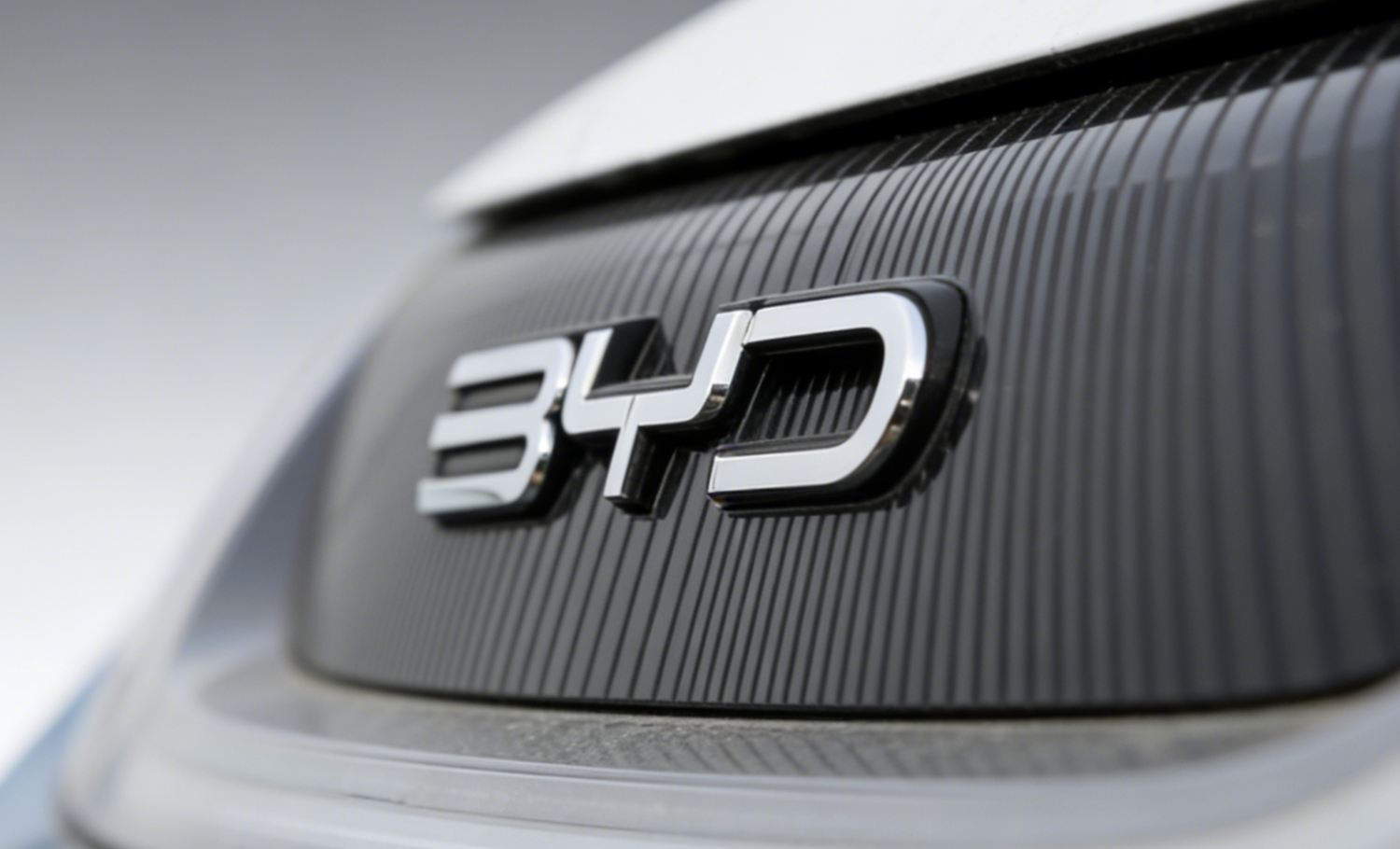 BYD, BYD cuts 100,000 jobs, workforce down 10%, the new battleground for EV growth