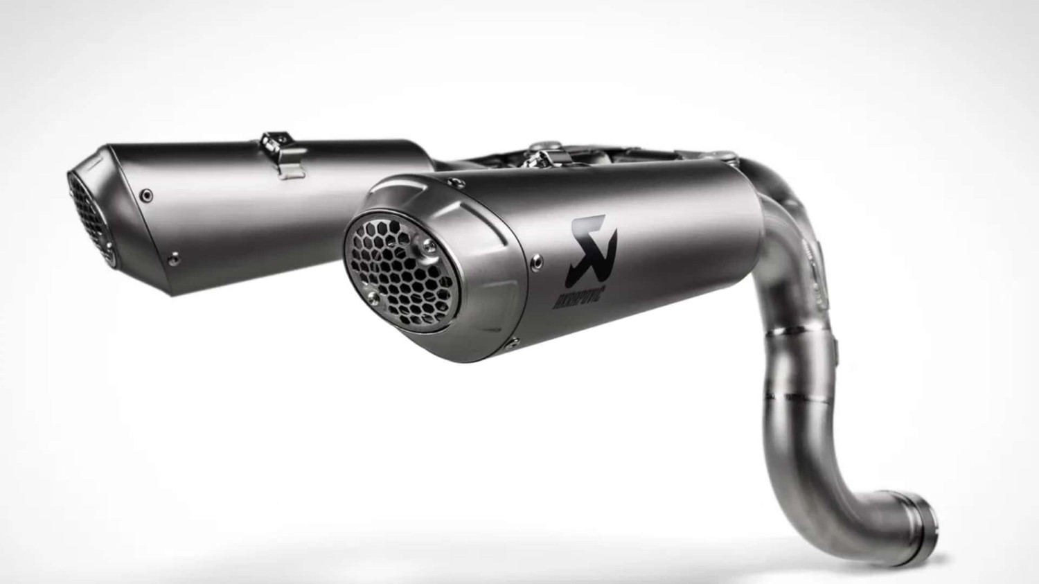 Akrapovič presenta nuevos escapes para los modelos Ducati V2