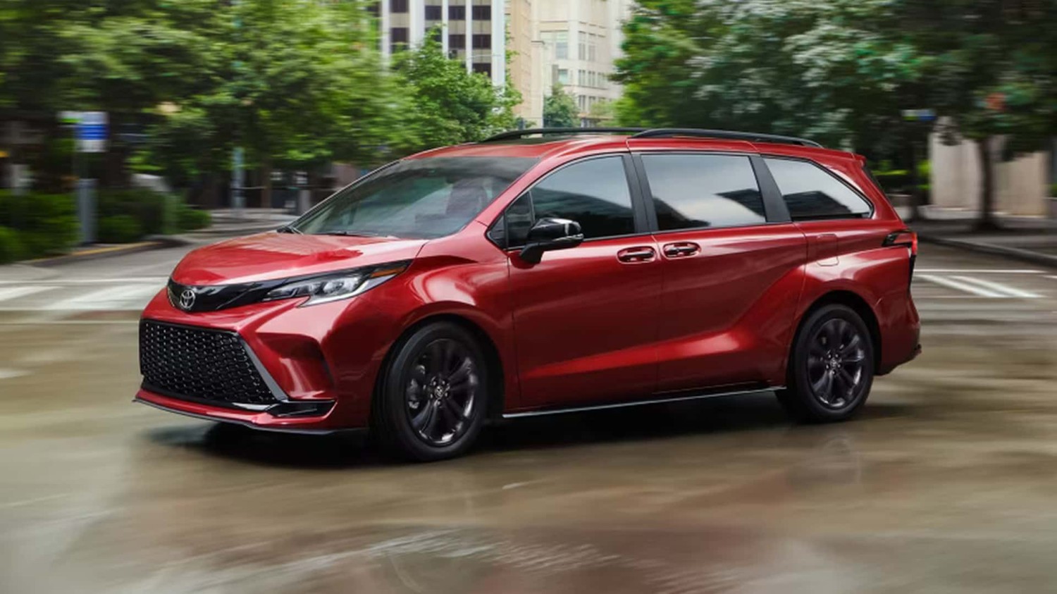 Le monospace hybride de Toyota, avec un accessoire unique