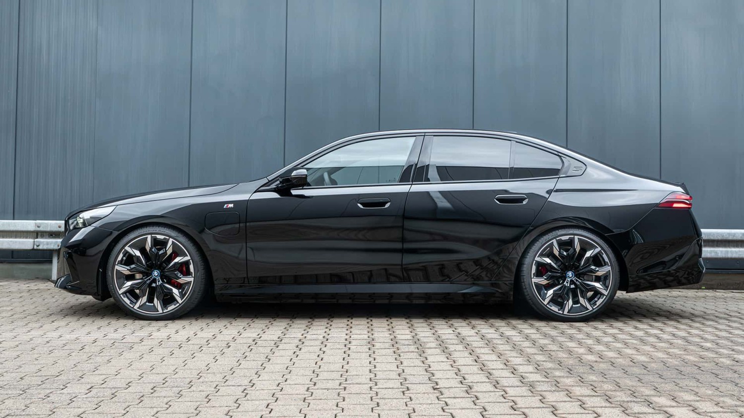 Fahrspaß-Booster: H&amp;R-Tieferlegungsfedern für den BMW 5er