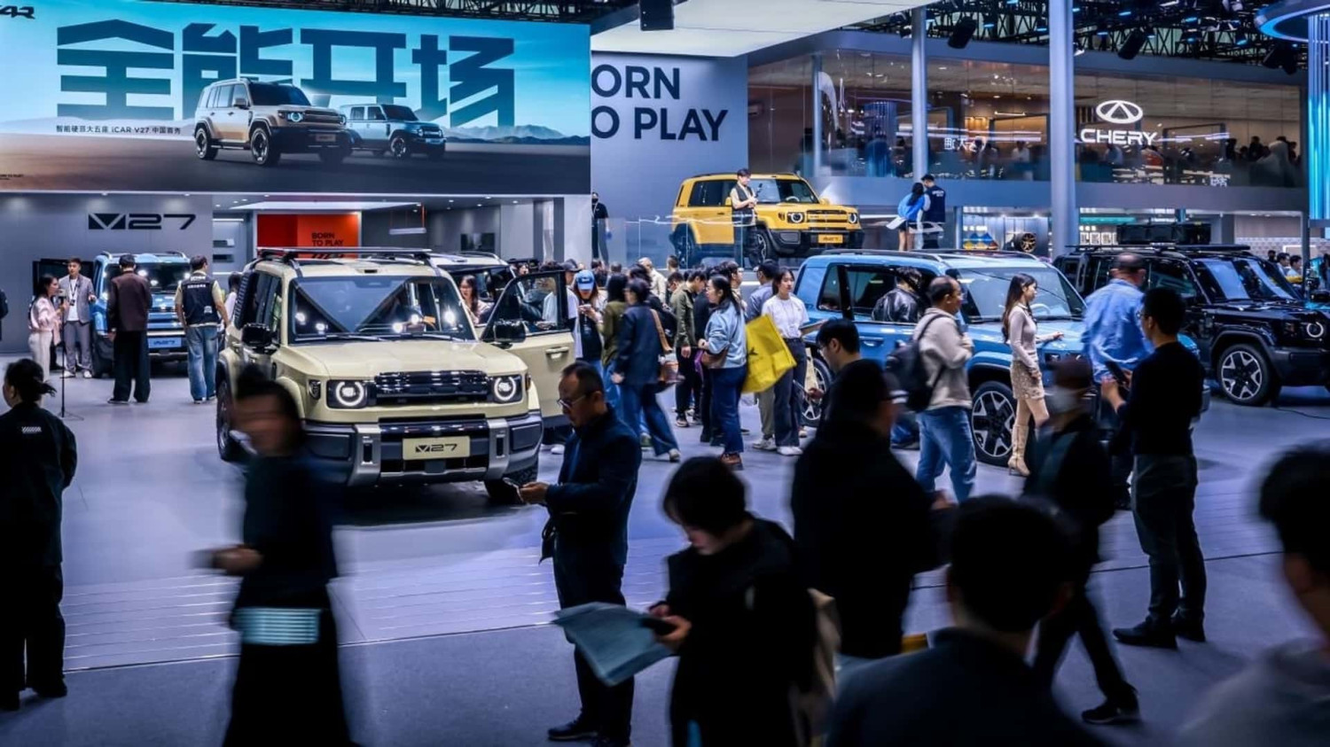 Il y a un nouveau SUV de grande taille adapté à tous les terrains