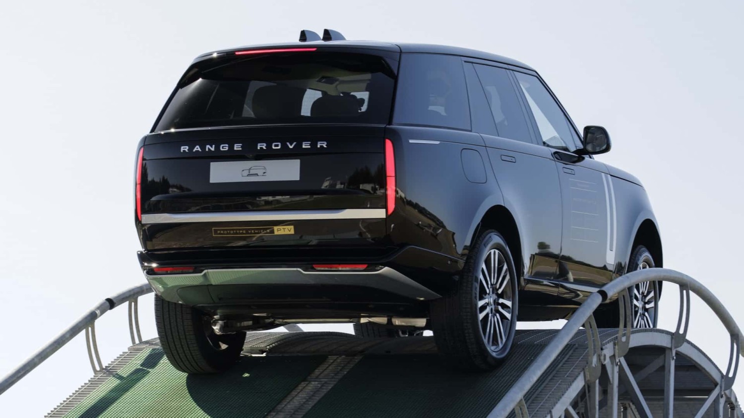 Mengapa Range Rover Electric Tidak Memiliki Bagasi Depan