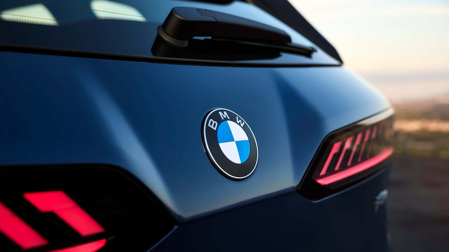 BMW actualizará todos sus modelos para adaptarlos al iX3: "Tenemos que hacerlo en toda la gama"