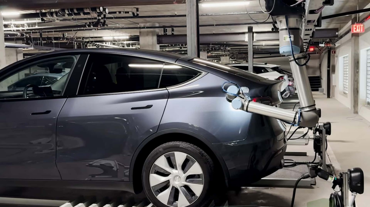 En Californie, ce garage gare et recharge automatiquement les véhicules électriques