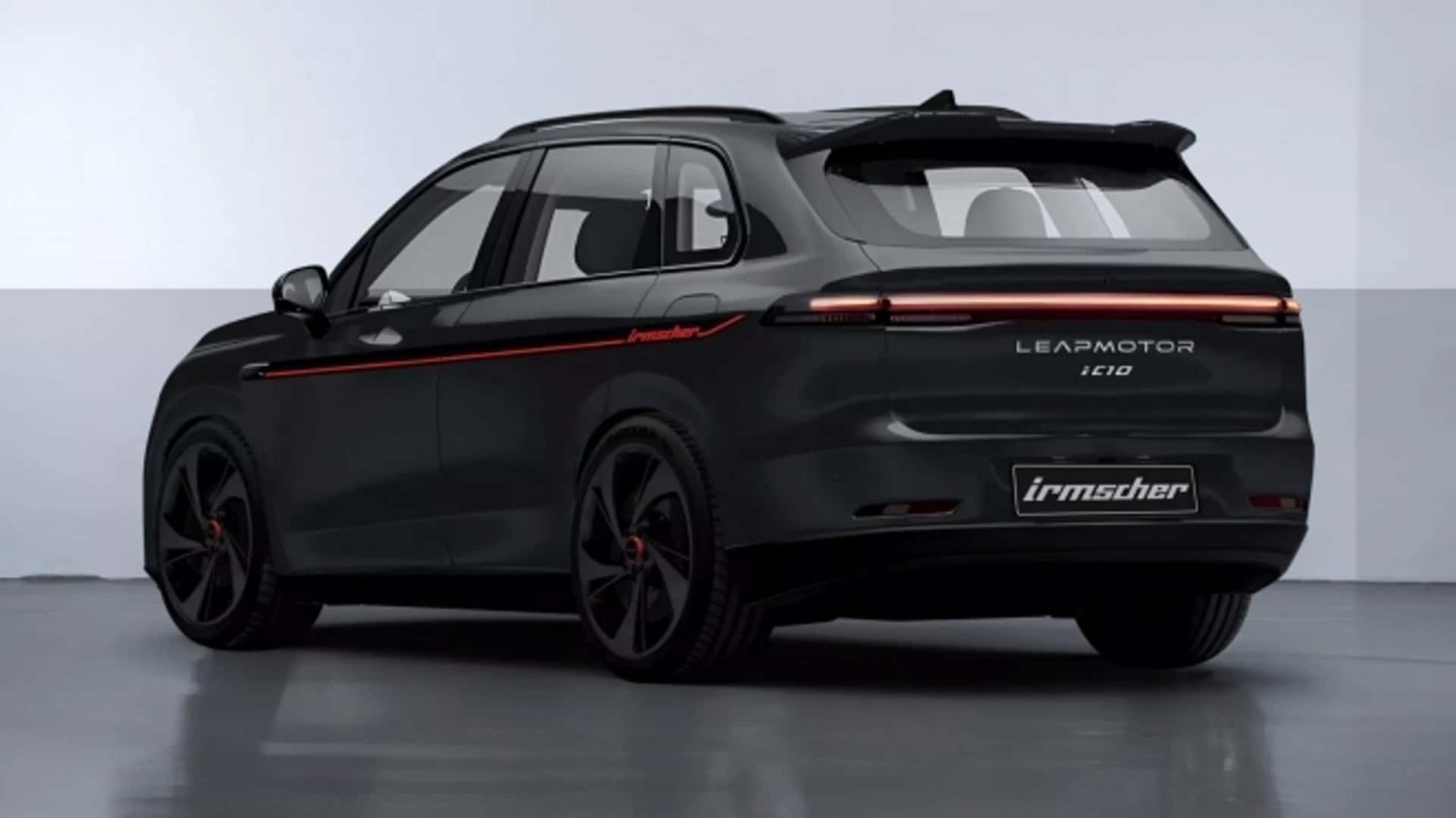 El Leapmotor i C10: edición limitada con 598 CV y tracción total