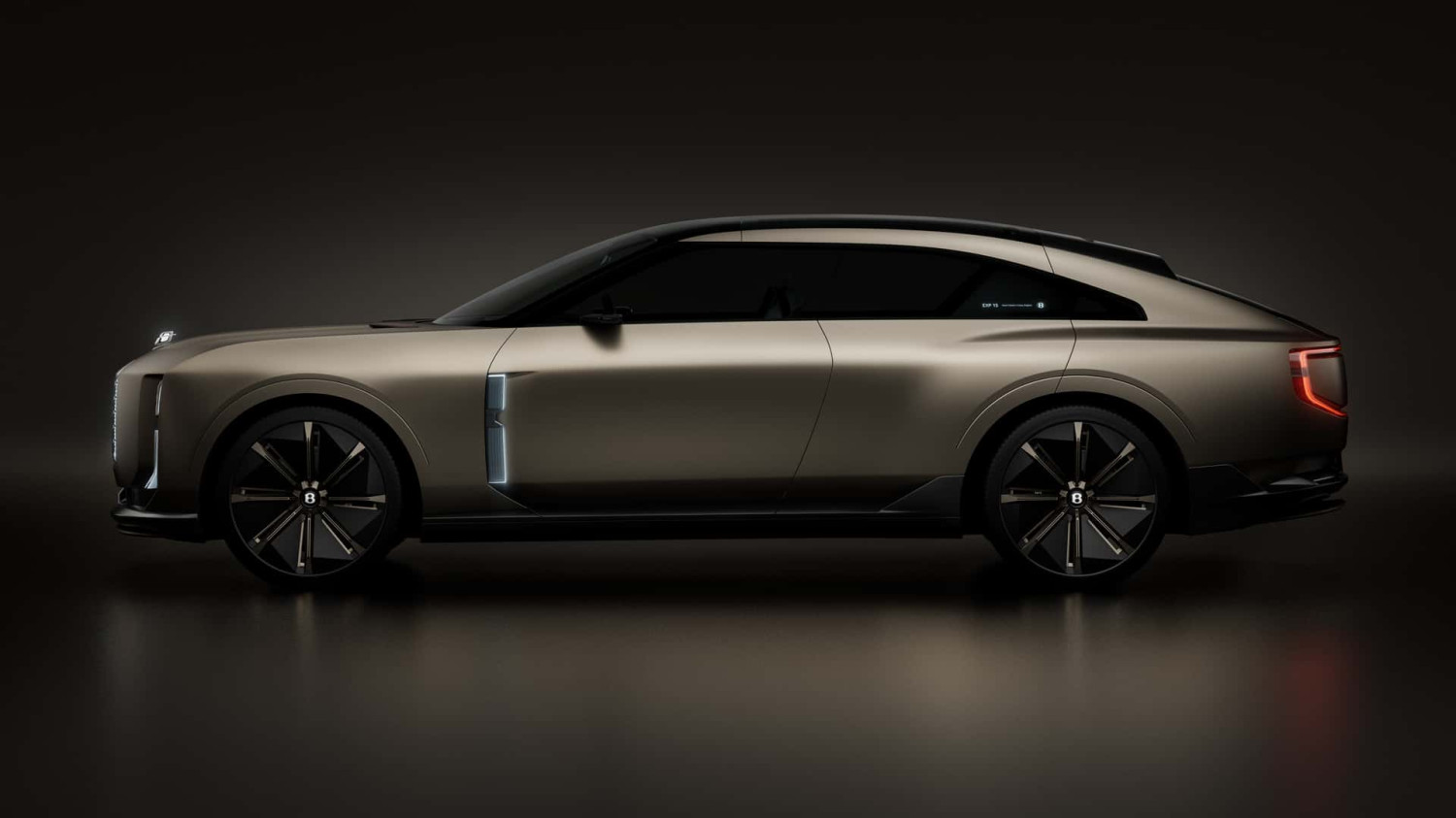 La première photo du nouveau SUV Bentley
