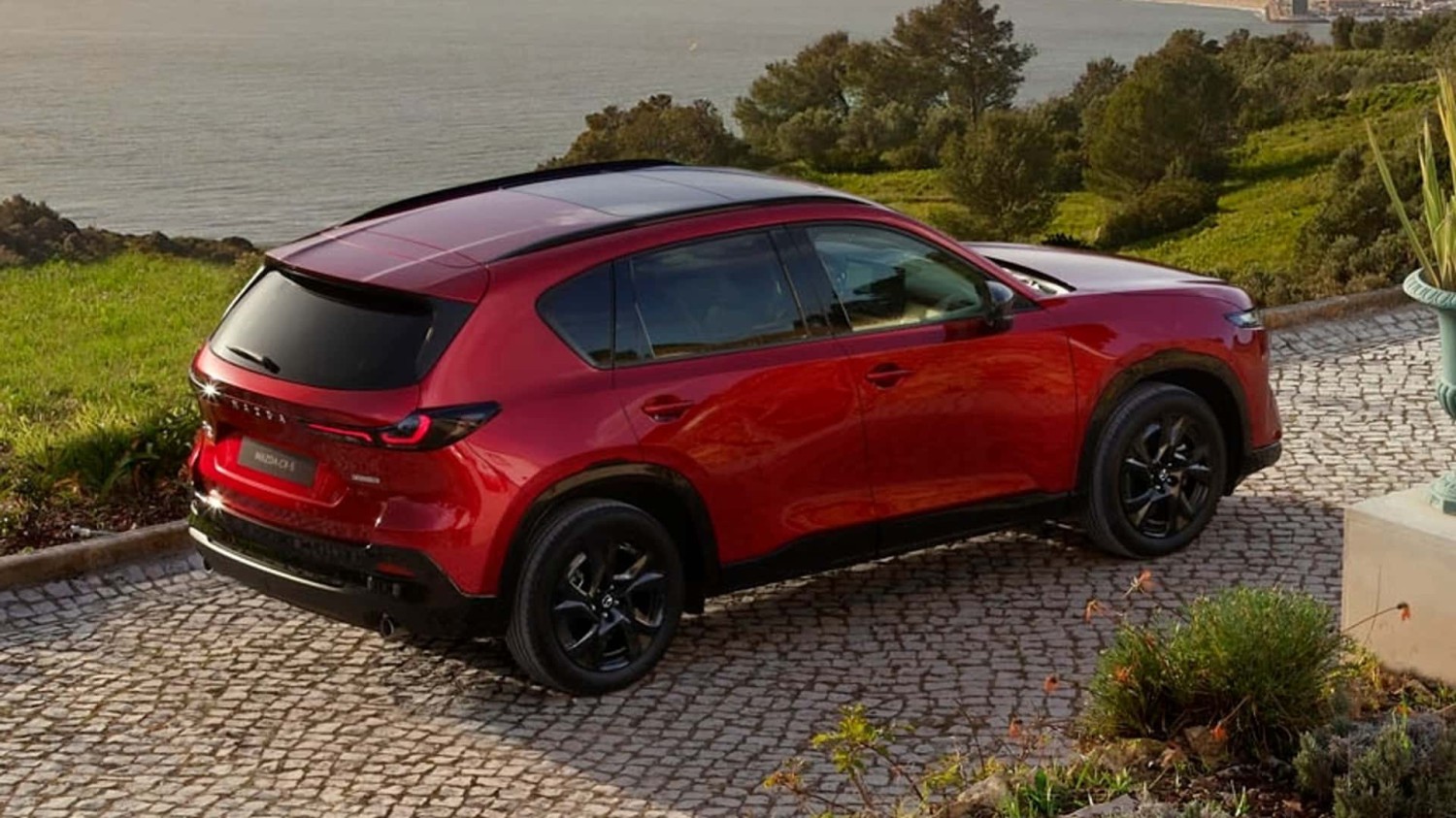 Mazda erklärt, wie der MX-5 den neuen CX-5 fahrdynamisch verbessert hat