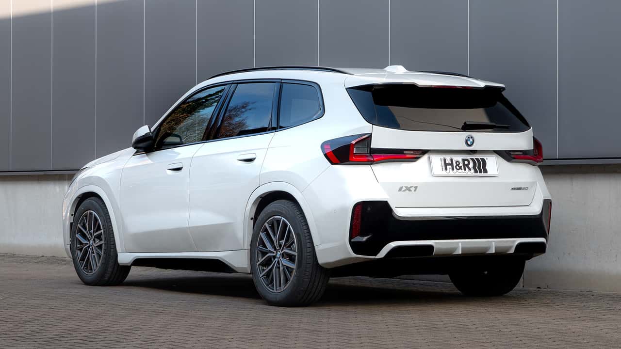 Der BMW iX1 / iX2 eDrive mit H&amp;R-Tieferlegungsfedern