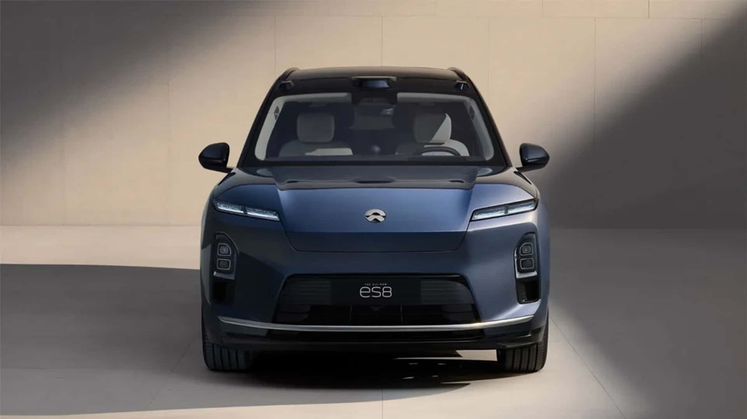 Nio ES8 Bertujuan Menjadi Raja Penukar Baterai Mewah