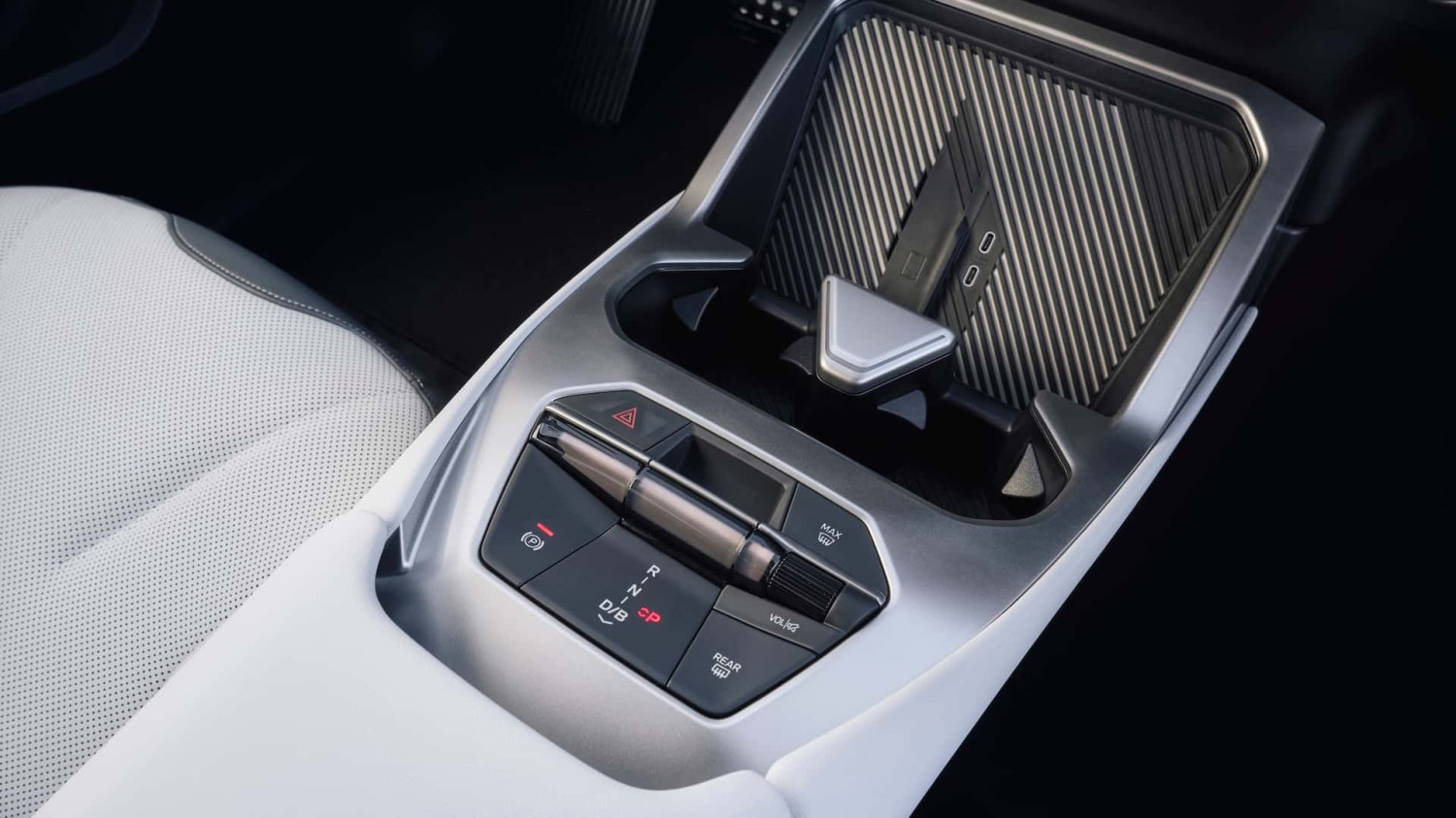 After Trying BMW's New iDrive, People Don't Want The Rotary Dial Back