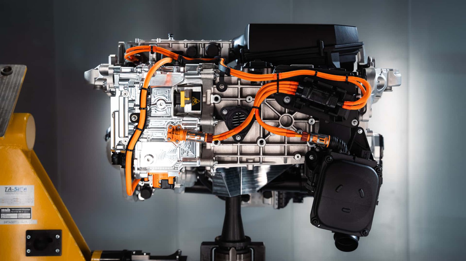Wasserstoff ist nicht tot: BMW mit neuem Brennstoffzellensystem
