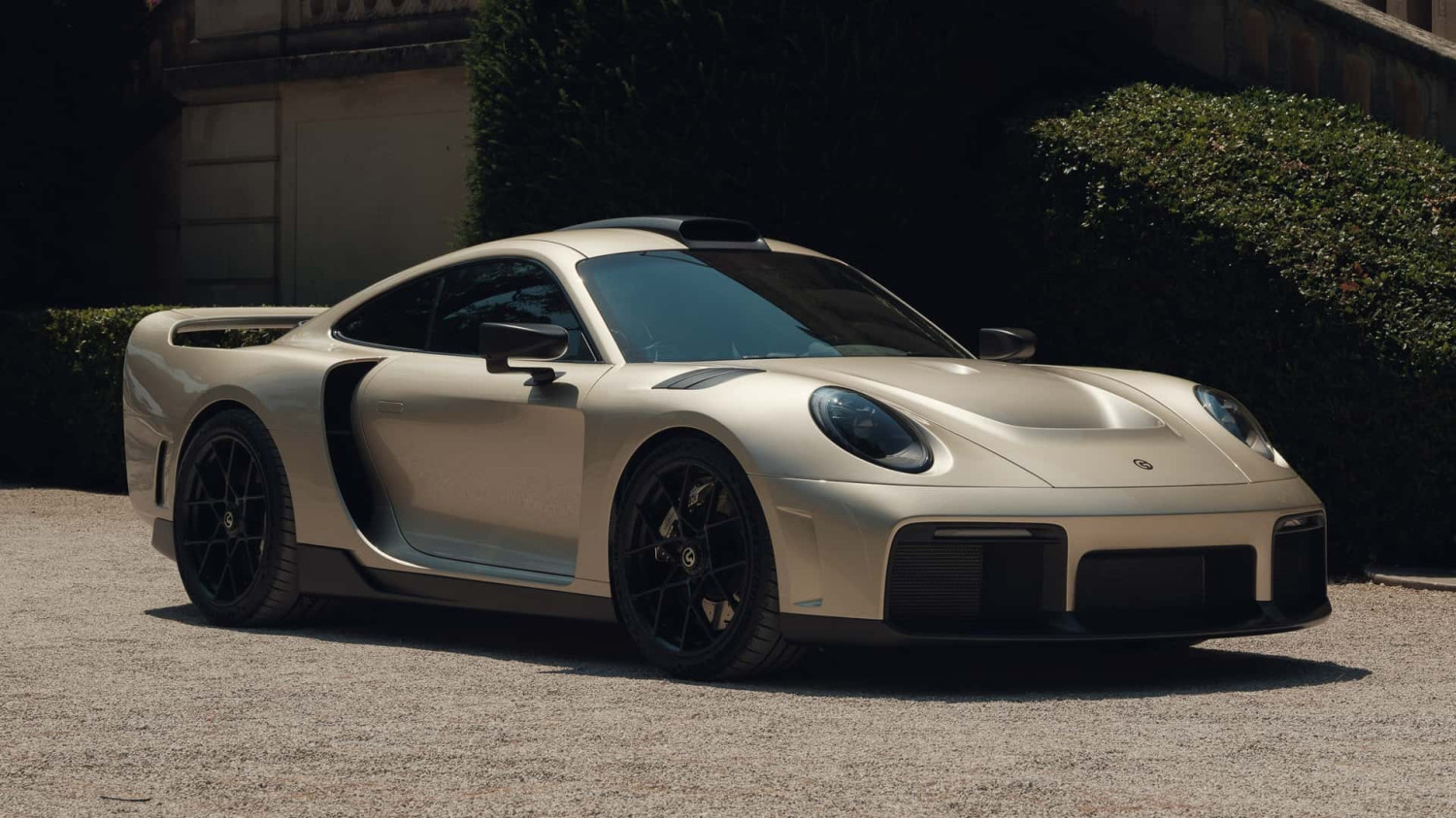 Porsche, Porsche 911, Cette Porsche 911 de 830 ch renaît sous la forme d'un monstre GT de 30 exemplaires