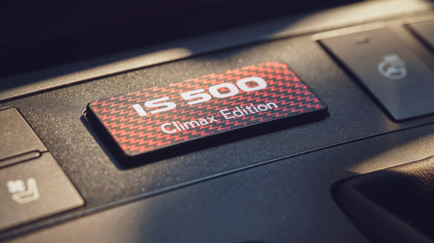 Model Baru Lexus Dinamakan Lexus IS500 Climax Edition