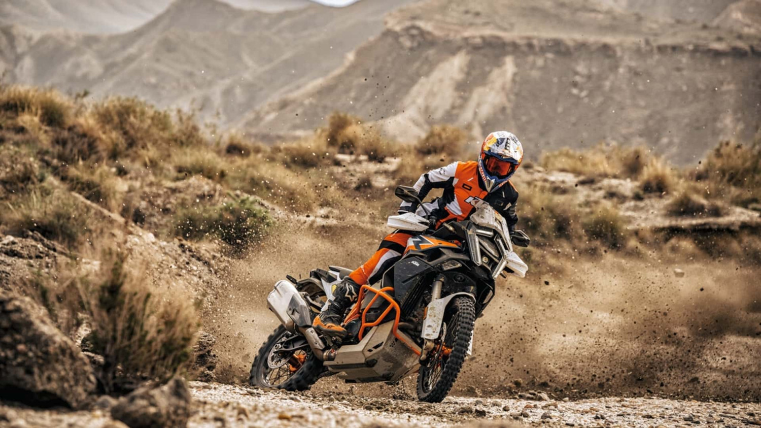 La KTM 1390 Super Adventure R 2026 ya está aquí y es una bestia