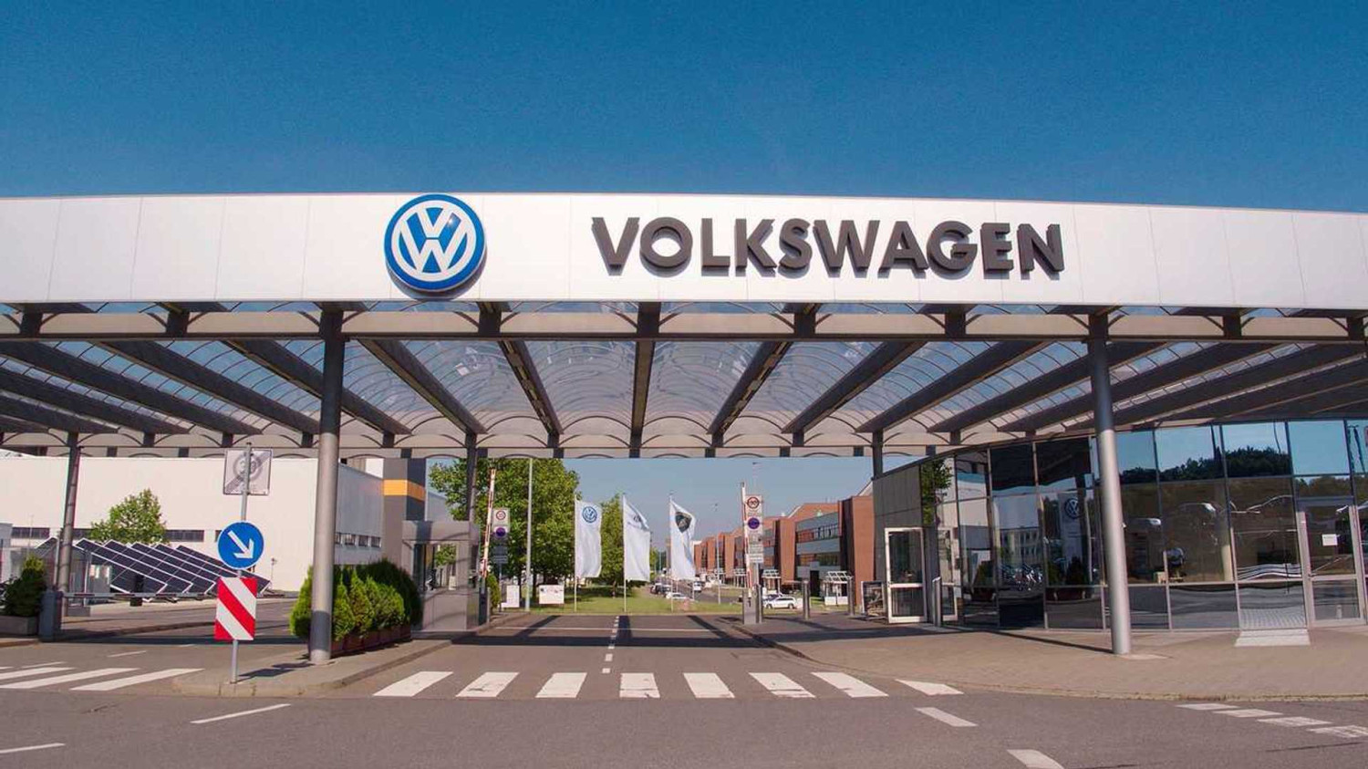 Volkswagen, Volkswagen arrête deux usines électriques en Allemagne