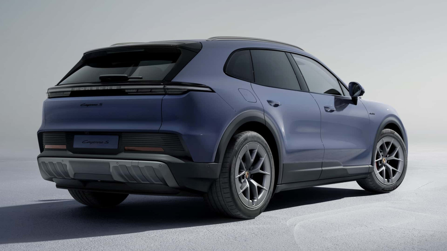 Le nouveau Porsche Cayenne S électrique est le juste équilibre