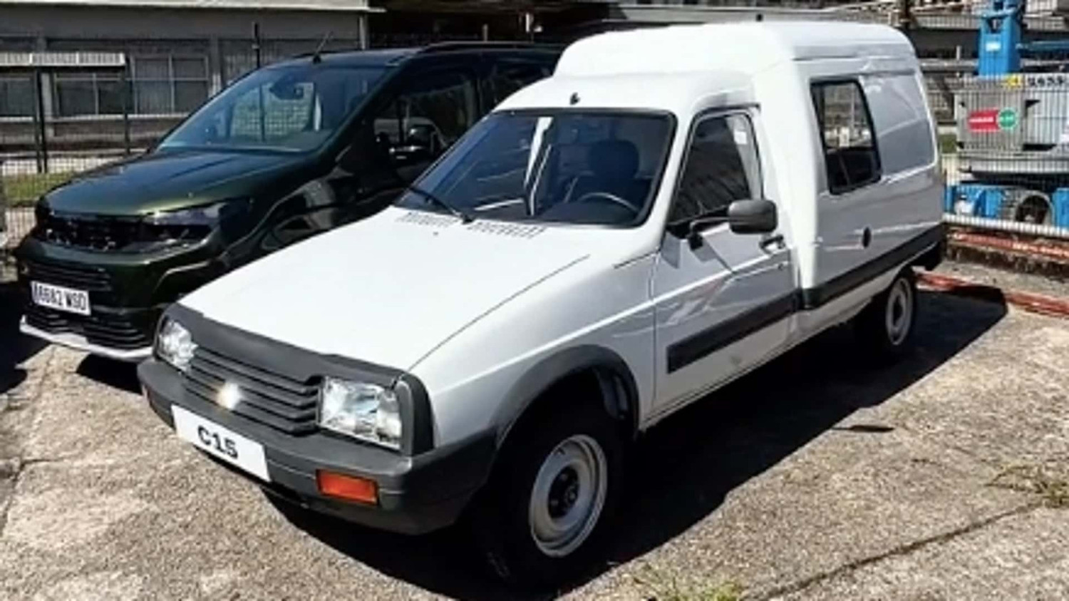 Citroën, Descubrimos la Citroën C15 más increíble... ¡con sólo 67 km!