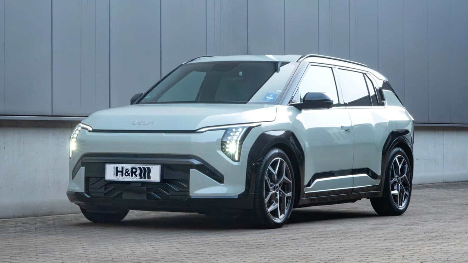 Progressiv: Der Kia EV3 mit H&amp;R-Tieferlegungsfedern