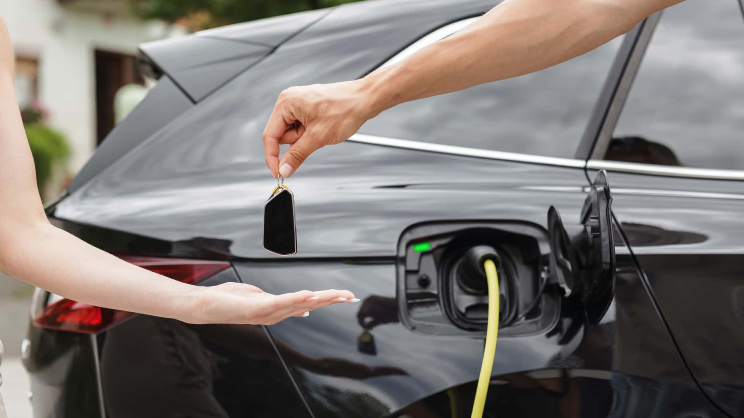 La guerre en Iran profite aux voitures électriques d’occasion