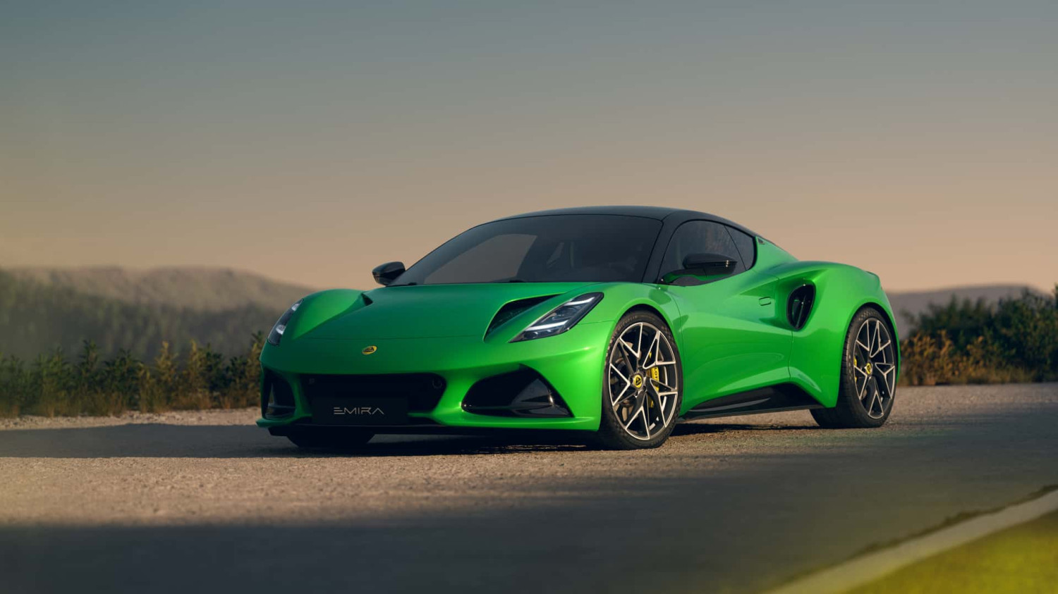 Lotus completa la gama del Emira con las versiones V6 SE y Turbo